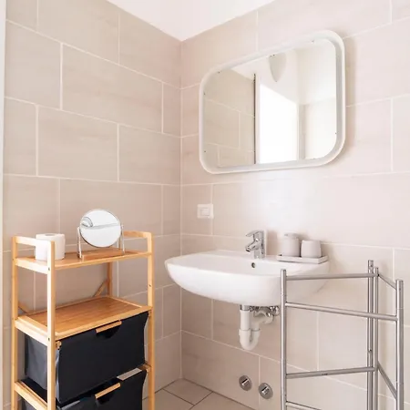 Apartment Vitani 30 - Nel Cuore Del Centro Storico Di Como